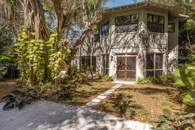 2330 Overbrook St, Coconut Grove, FL 33133 - Photo 33