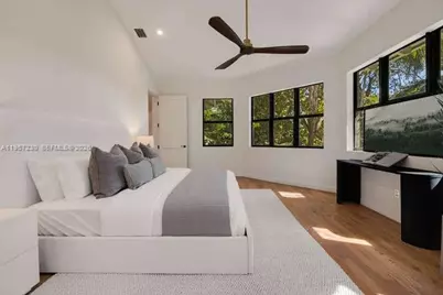 2330 Overbrook St, Coconut Grove, FL 33133 - Photo 61