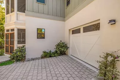 2330 Overbrook St, Coconut Grove, FL 33133 - Photo 5