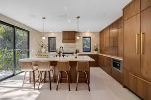 2330 Overbrook St, Coconut Grove, FL 33133 - Photo 23