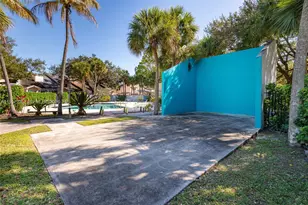 1946 Players Pl, North Lauderdale, FL 33068 - Photo 33