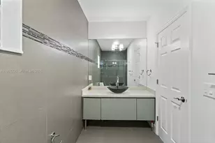 400 90th St, Surfside, FL 33154 - Photo 23