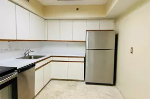 3600 Mystic Pointe Dr, Aventura, FL 33180 - Photo 5