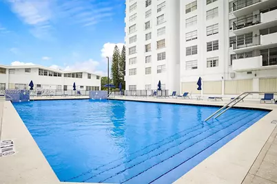 2750 NE 183rd St #1801, Aventura, FL 33160 - Photo 45