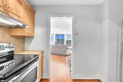 2750 NE 183rd St #1801, Aventura, FL 33160 - Photo 19