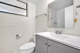 3265 Virginia St, Miami, FL 33133 - Photo 11