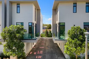 2501 SW 27th St, Miami, FL 33133 - Photo 1