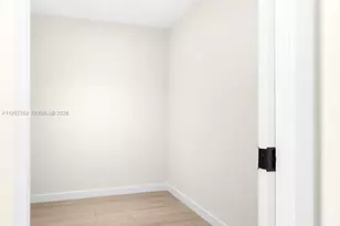 2501 SW 27th St, Miami, FL 33133 - Photo 17