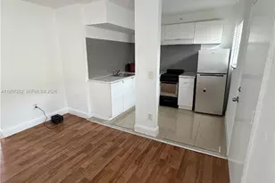 542 NW 8th St, Miami, FL 33136 - Photo 3