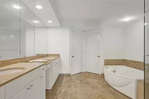 20201 E Country Club Dr, Aventura, FL 33180 - Photo 35