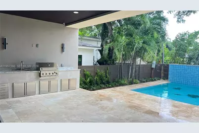 1700 NE 18th St, Fort Lauderdale, FL 33305 - Photo 13