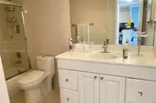 2801 NE 183rd St, Aventura, FL 33160 - Photo 17