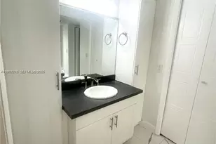 403 Lakeview Dr, Weston, FL 33326 - Photo 21