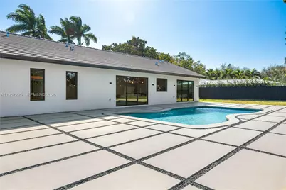8765 SW 175th St, Palmetto Bay, FL 33157 - Photo 35