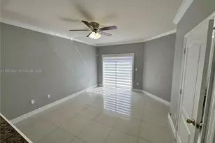 8330 NW 10th St, Miami, FL 33126 - Photo 15