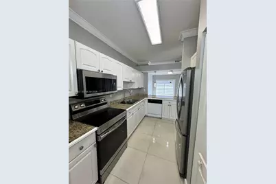 8330 NW 10th St #10I, Miami, FL 33126 - Photo 9