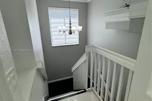 8330 NW 10th St, Miami, FL 33126 - Photo 23