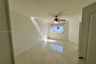 8330 NW 10th St, Miami, FL 33126 - Photo 27