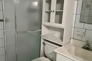 1910 W 56th St, Hialeah, FL 33012 - Photo 17