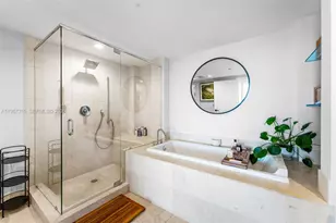 465 E Brickell Ave, Miami, FL 33131 - Photo 15