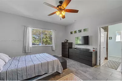 3367 NE 3rd Dr, Homestead, FL 33033 - Photo 11