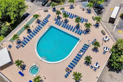 3701 N Country Club Dr #1004, Aventura, FL 33180 - Photo 7