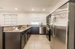 17063 SW 91st St, Miami, FL 33196 - Photo 5