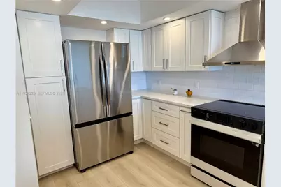20335 W Country Club Dr #1203, Aventura, FL 33180 - Photo 3