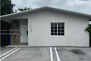 2535 NW 9th St, Miami, FL 33125 - Photo 1