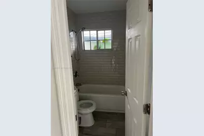 2535 NW 9th St #2537, Miami, FL 33125 - Photo 7