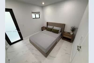 944 Jefferson Ave #7, Miami Beach, FL 33139 - Photo 9