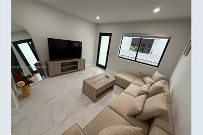 944 Jefferson Ave #7, Miami Beach, FL 33139 - Photo 3