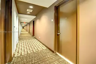 60 SW 13th St, Miami, FL 33130 - Photo 9