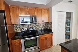 9348/9356 Byron Ave, Surfside, FL 33154 - Photo 19