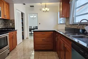 9348/9356 Byron Ave, Surfside, FL 33154 - Photo 17