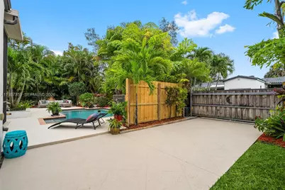 62 NE 110th St, Miami Shores, FL 33161 - Photo 17