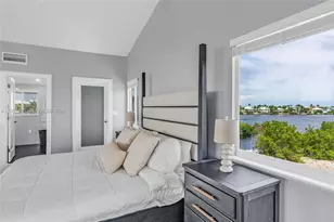 90 N Bounty Ln, Key Largo, FL 33037 - Photo 27