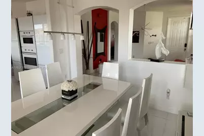 7586 NW 113th Path, Doral, FL 33178 - Photo 3