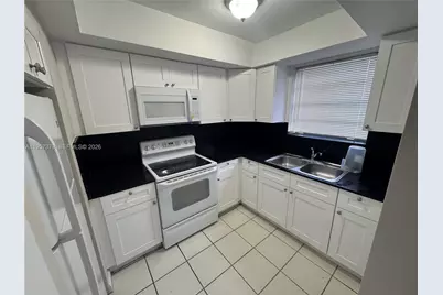1370 NE 119th St #137006, Miami, FL 33161 - Photo 1