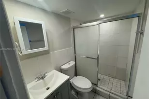 1370 NE 119th St, Miami, FL 33161 - Photo 9