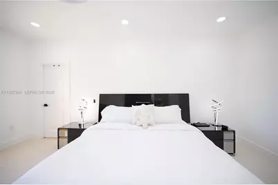 1046 NE 17th Ter, Homestead, FL 33033 - Photo 23