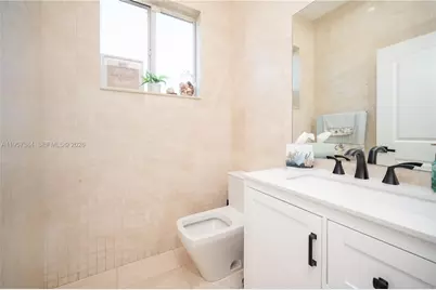 1046 NE 17th Ter, Homestead, FL 33033 - Photo 5