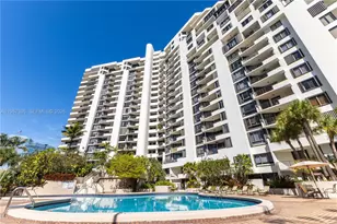 520 W Brickell Key Dr, Miami, FL 33131 - Photo 53