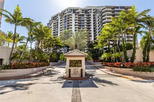 520 W Brickell Key Dr, Miami, FL 33131 - Photo 3