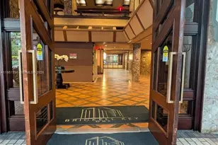 520 W Brickell Key Dr, Miami, FL 33131 - Photo 39