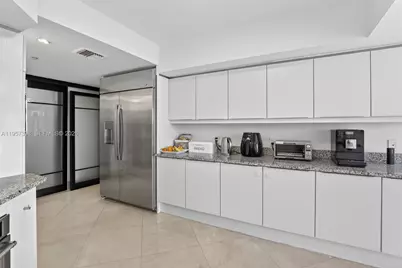 7000 Island Blvd #1109, Aventura, FL 33160 - Photo 15