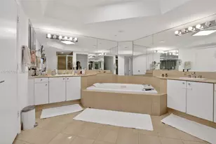 7000 Island Blvd, Aventura, FL 33160 - Photo 31