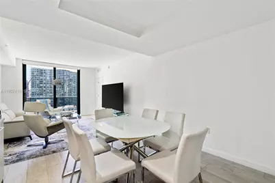 55 SW 9th St #1904, Miami, FL 33130 - Photo 5