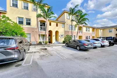 [Address not provided], Miami, FL 33172 - Photo 3