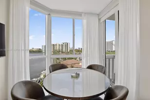 1000 W Island Blvd, Aventura, FL 33160 - Photo 11